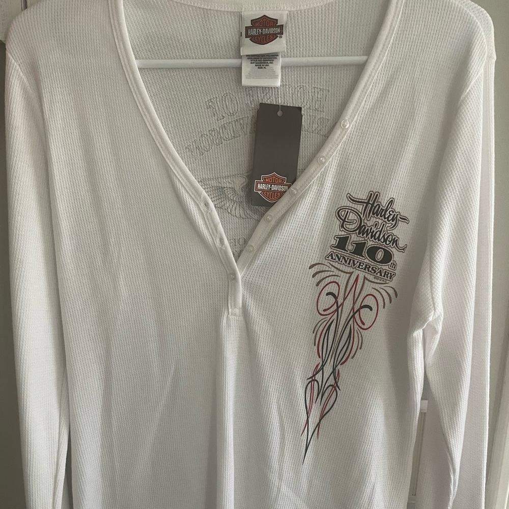 Harley Davidson 110th Anniversary women’s v-neck Henley w/cuff